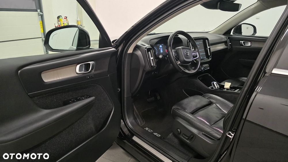 Volvo XC 40 D4 AWD Inscription - 5