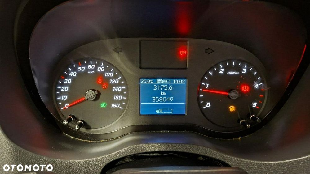 Mercedes-Benz Sprinter - 8