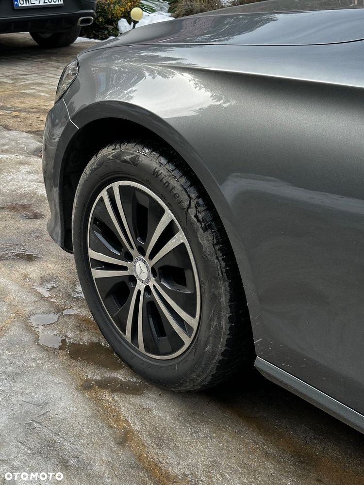 Mercedes-Benz Klasa E 300 d 9G-TRONIC Avantgarde - 12