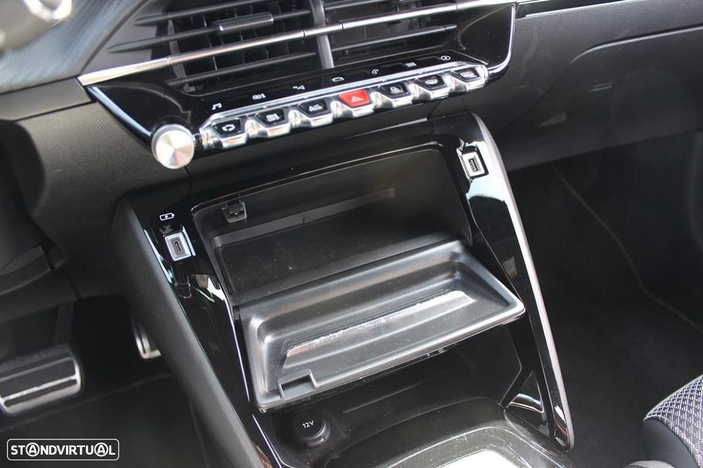 Peugeot e-208 50 kWh GT Line - 34