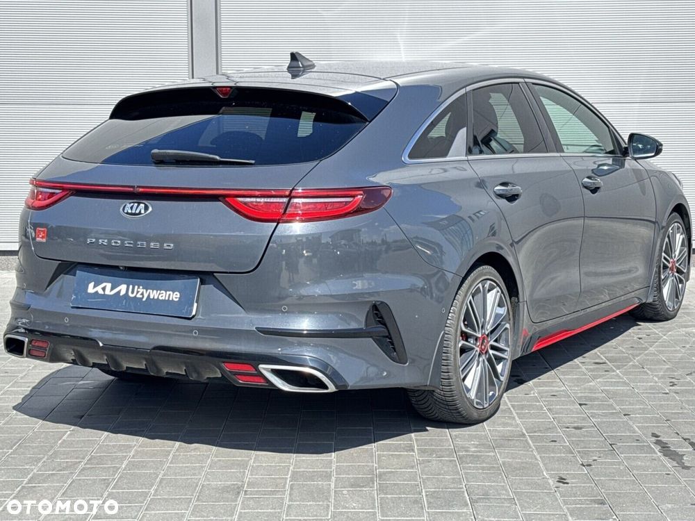 Kia ProCeed 1.6 T-GDI GT DCT - 14