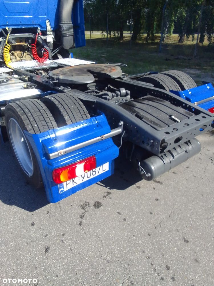 Mercedes-Benz Actros - 15