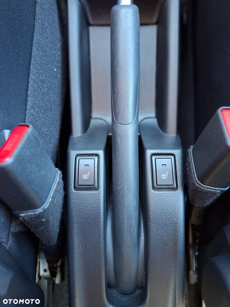 Suzuki Swift 1.2 Premium Plus - 12