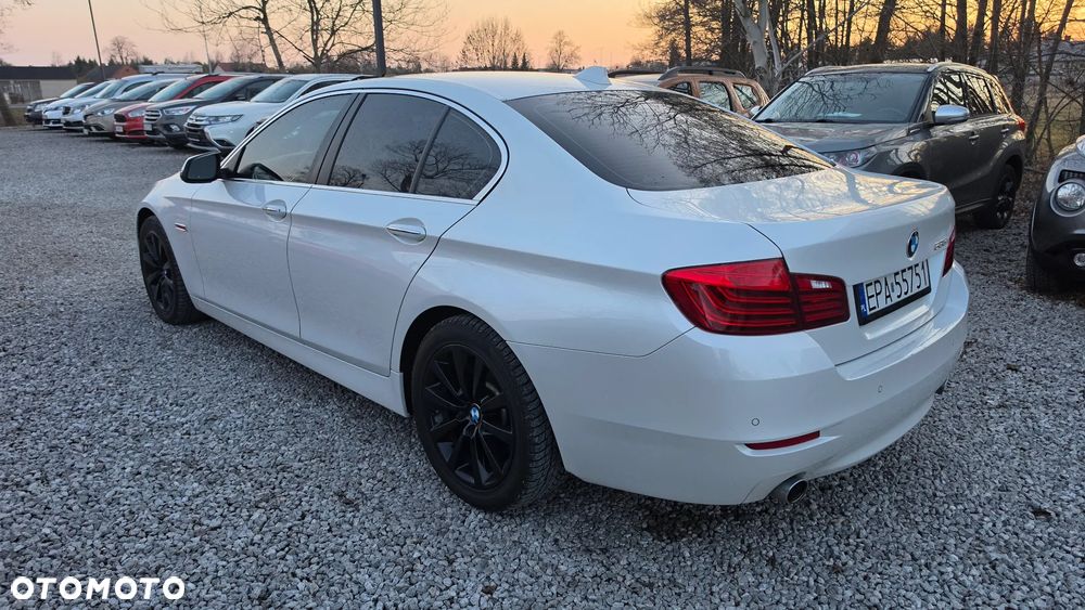 BMW Seria 5 535i Sport-Aut Luxury Line - 4