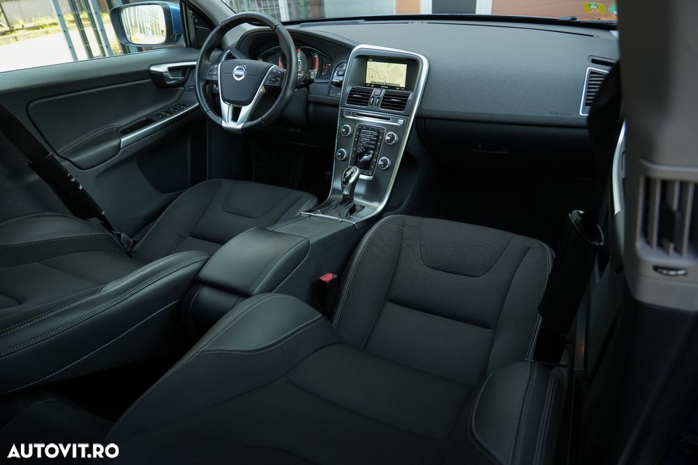 Volvo XC 60 D4 Geartronic Summum - 12