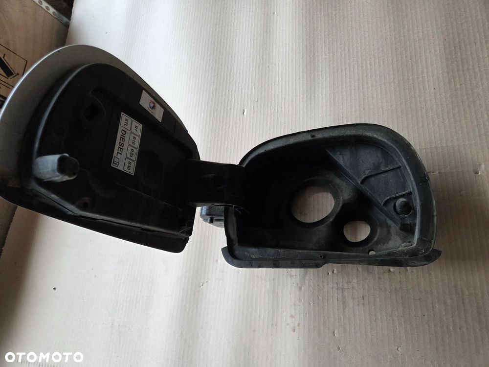 Klapka wlewu paliwa Citroen C4 Cactus LIFT - 2