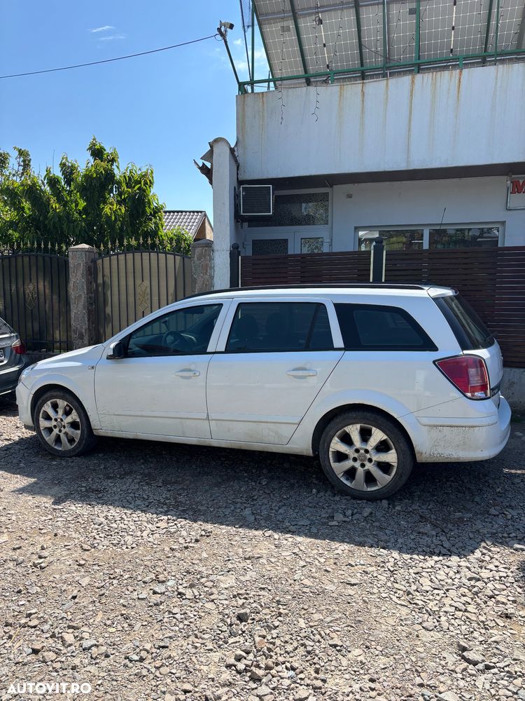 Opel Astra - 2