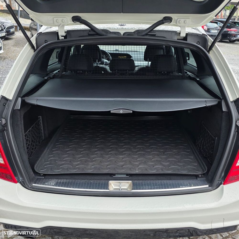 Mercedes-Benz C 200 - 35