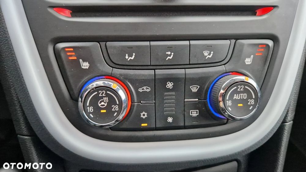Opel Mokka 1.4 T Cosmo S&S - 17