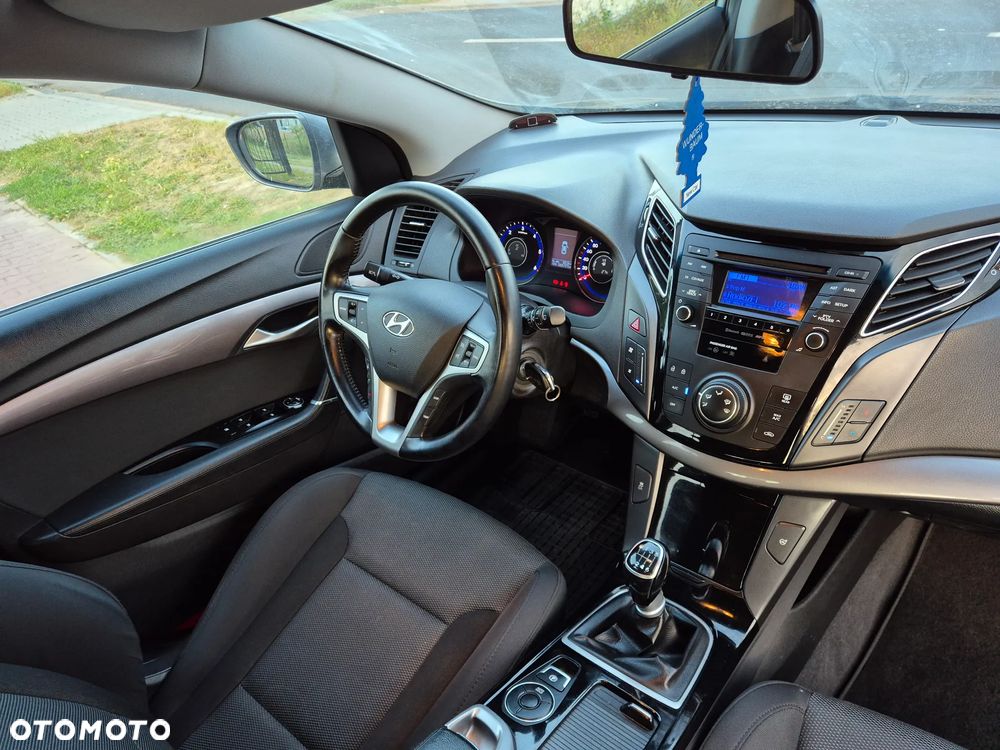 Hyundai i40 i40cw 1.7 CRDi Fifa World Cup Edition - 6