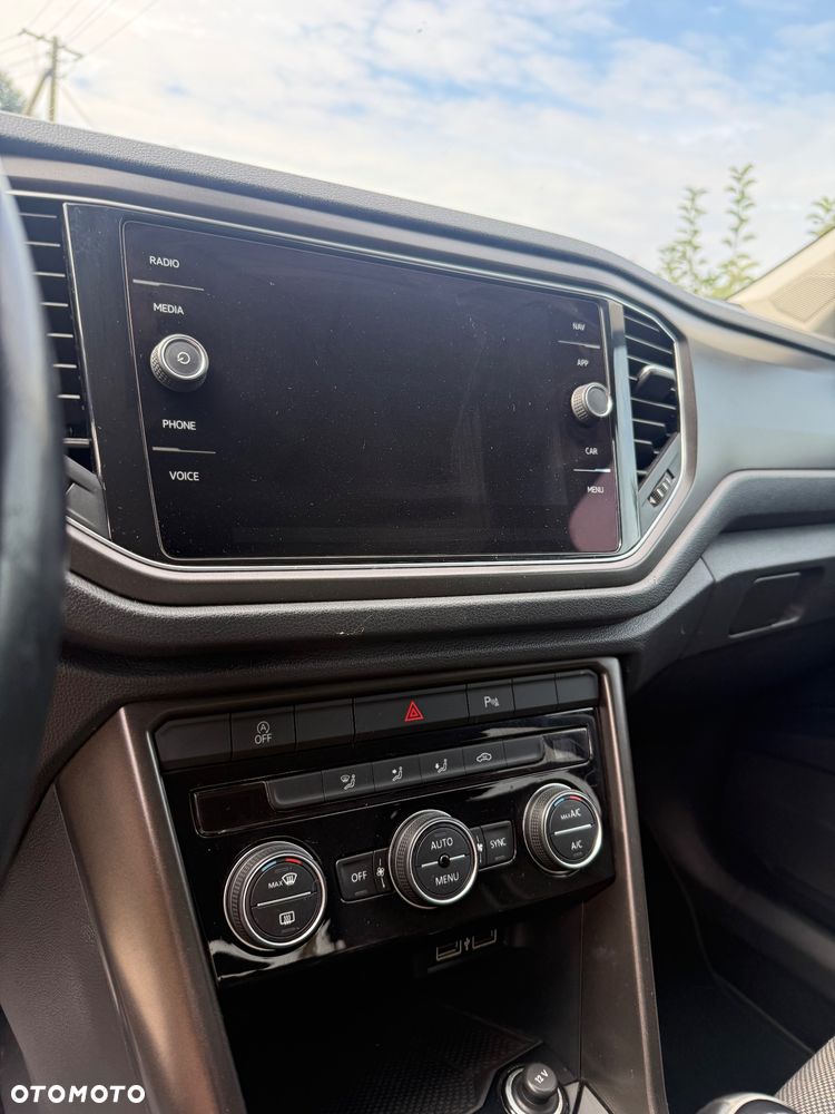 Volkswagen T-Roc - 31