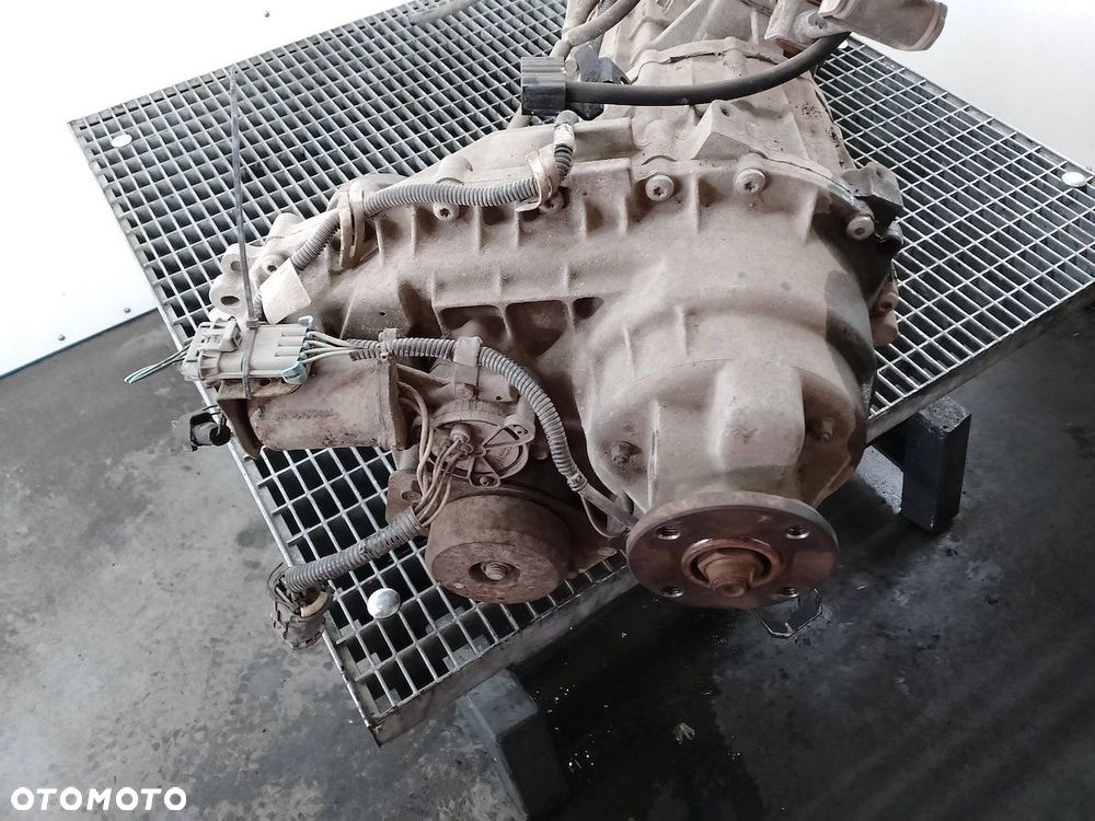 SKRZYNIA BIEGÓW MANUALNA SSANGYONG REXTON G31020-08105 2.7 XDI - 4