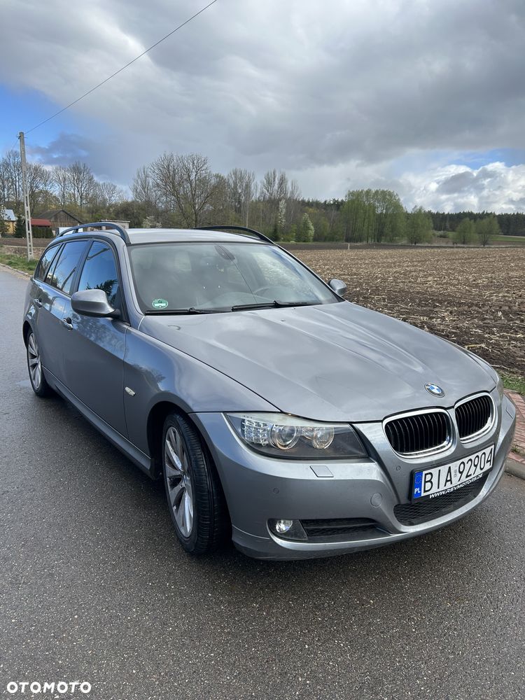BMW Seria 3 318i - 1