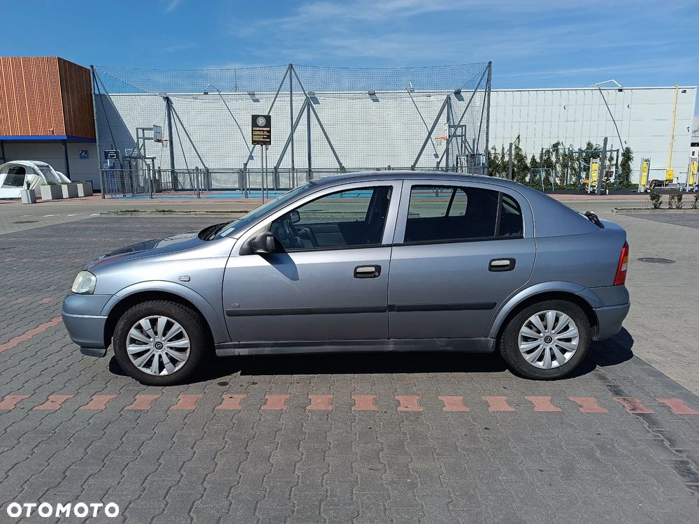 Opel Astra - 1