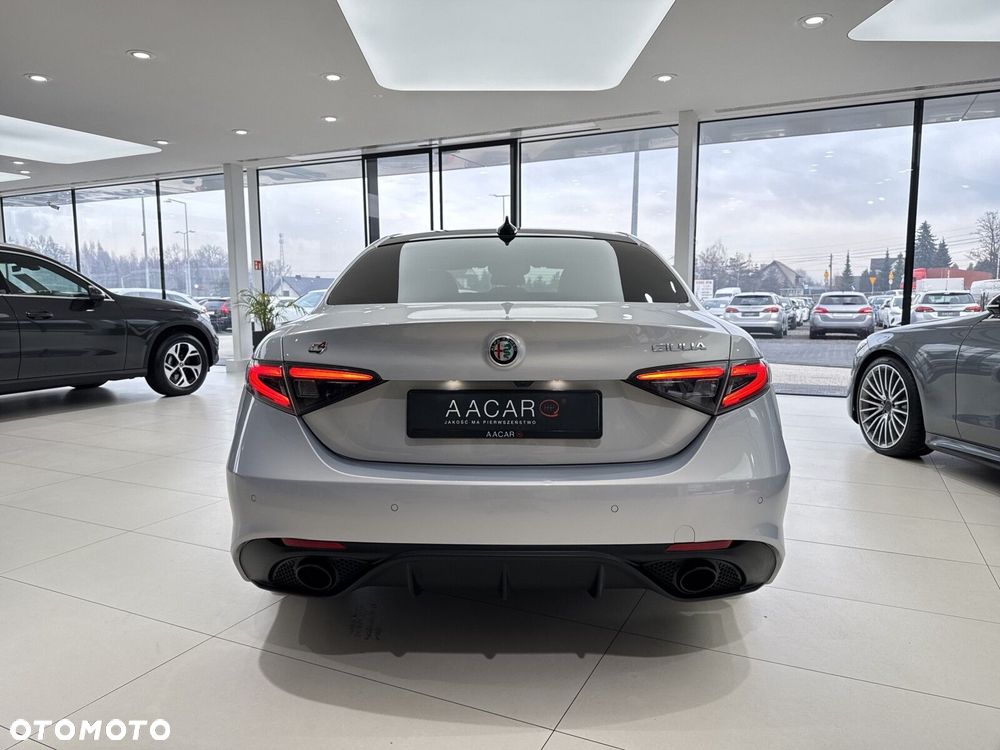 Alfa Romeo Giulia 2.0 Turbo Veloce Q4 - 4