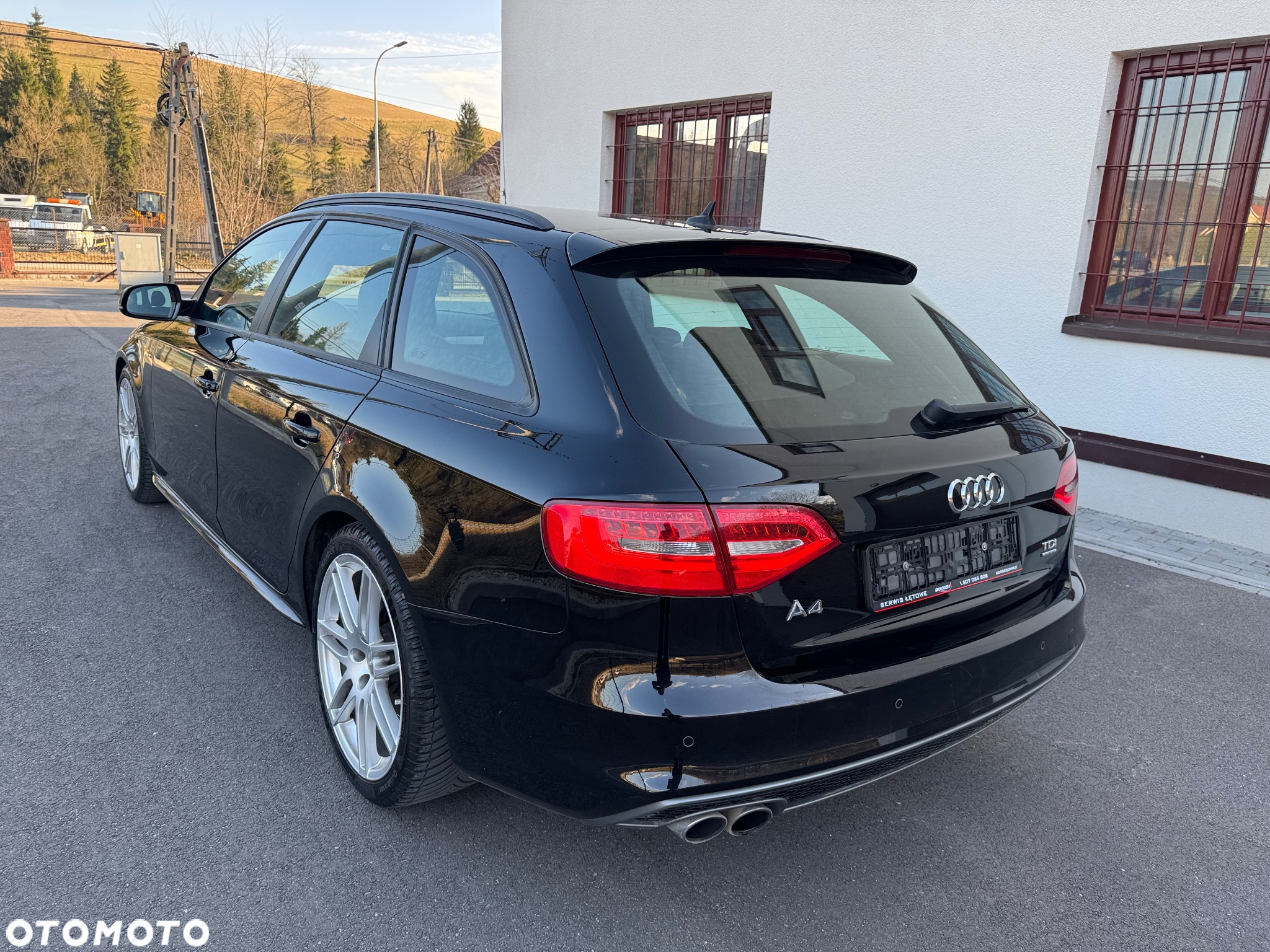 Audi A4 Avant 2.0 TDI DPF quattro S tronic S line Sportpaket - 6