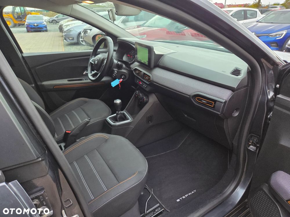 Dacia Sandero - 25