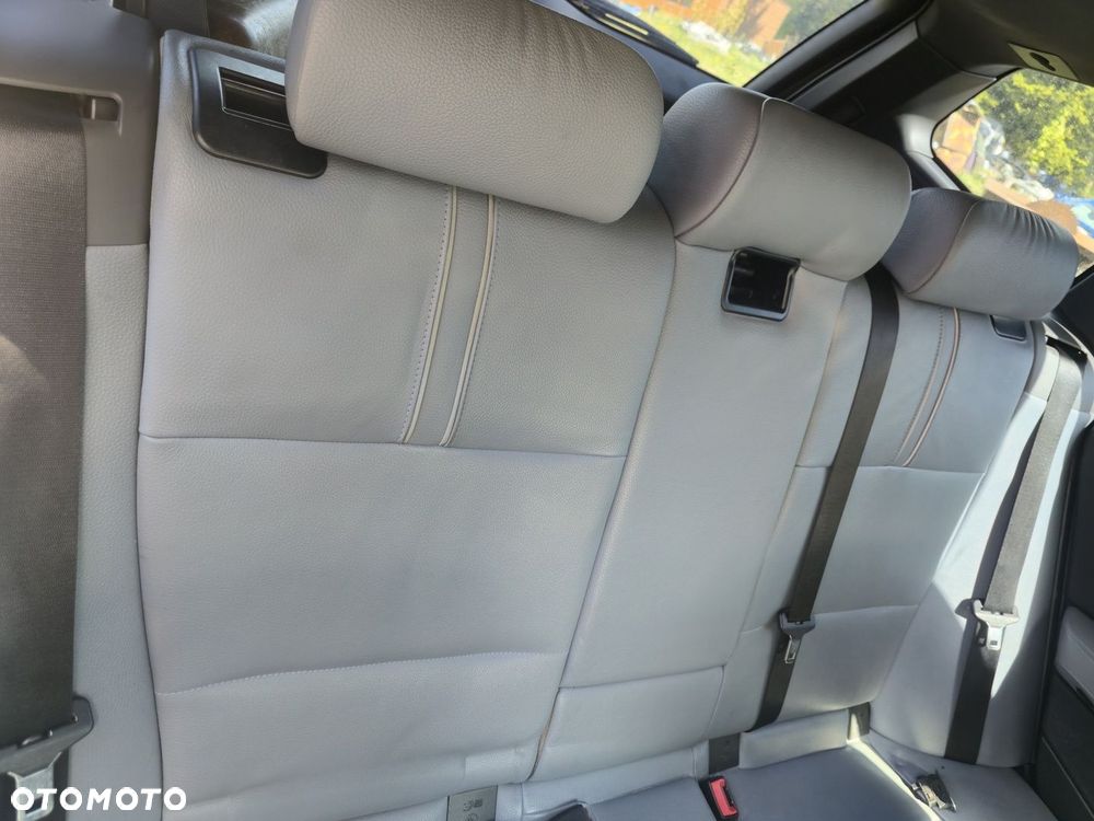 Komplet foteli skórzanych BMW X3 E83 szare wnętrze zestaw numer części - 4
