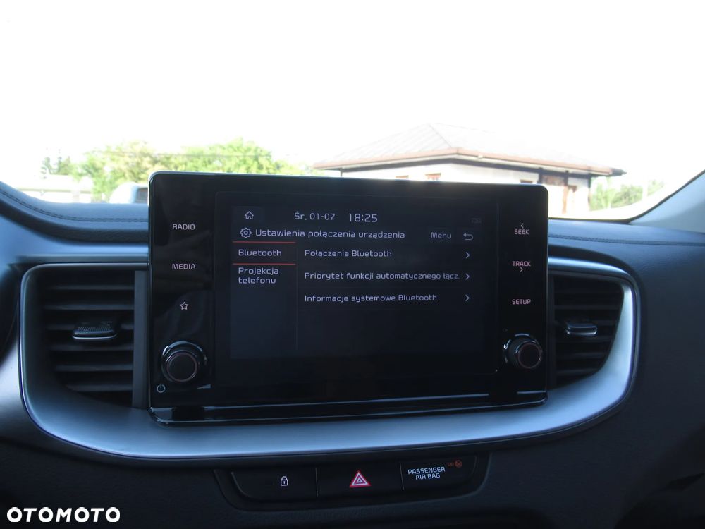 Kia Ceed 1.5 T-GDI M - 22