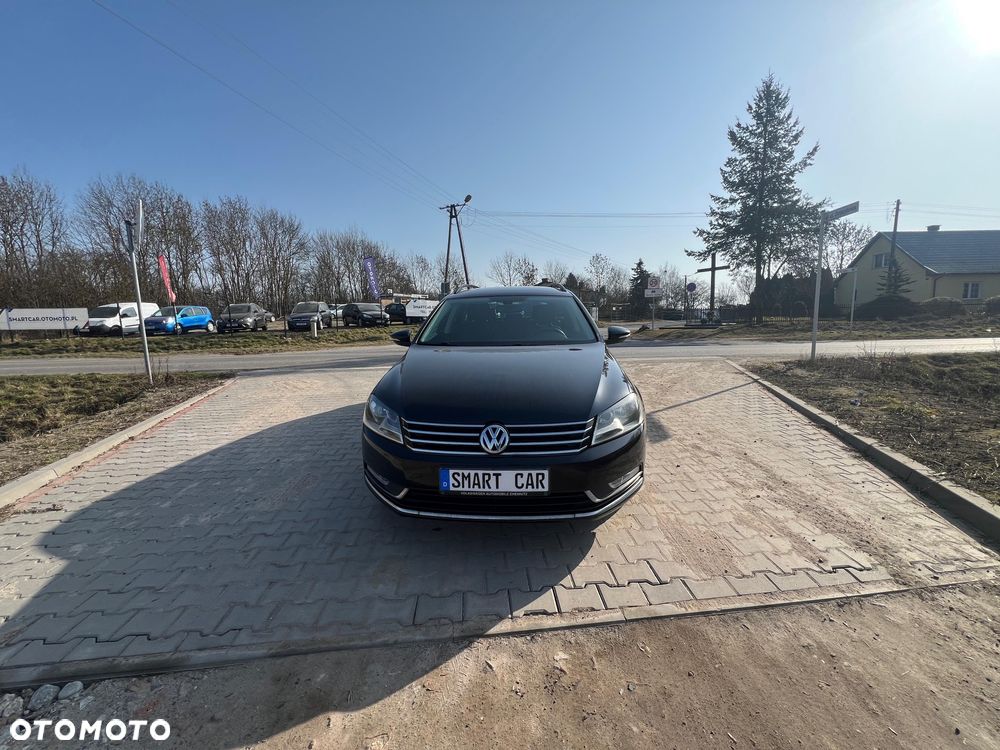 Volkswagen Passat - 2