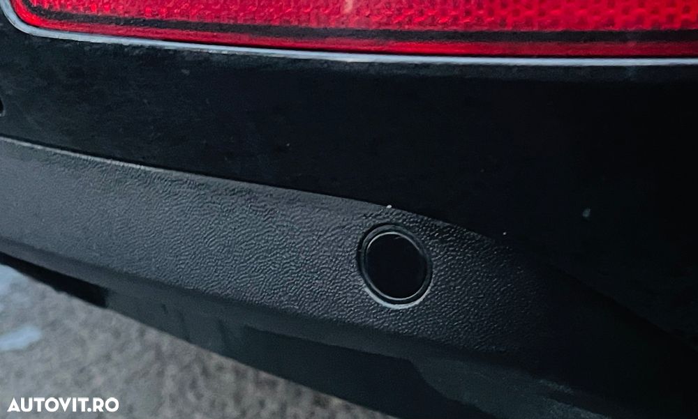 Skoda Octavia Combi Diesel 1.6 TDI DSG Ambition - 16