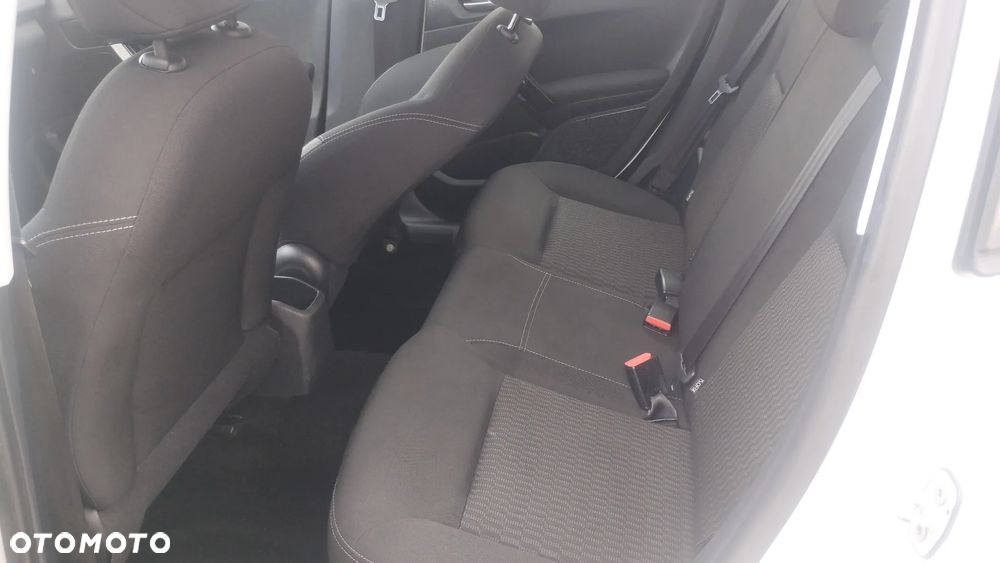 Peugeot 208 1.6 BlueHDi Active S&S - 12
