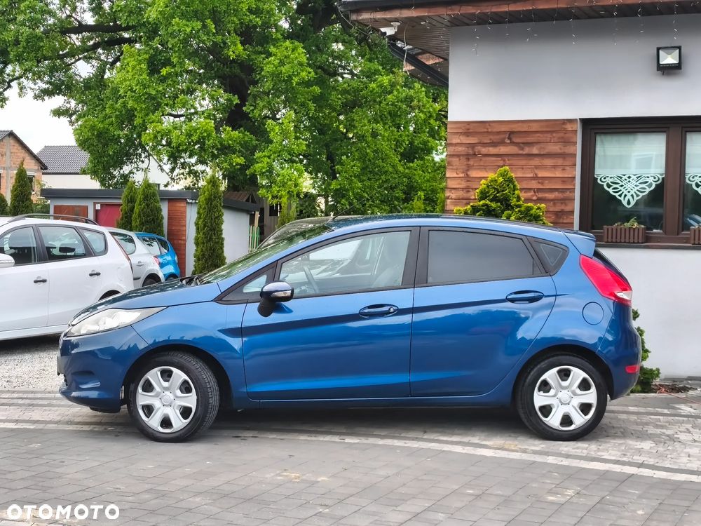 Ford Fiesta 1.3 Ghia - 12