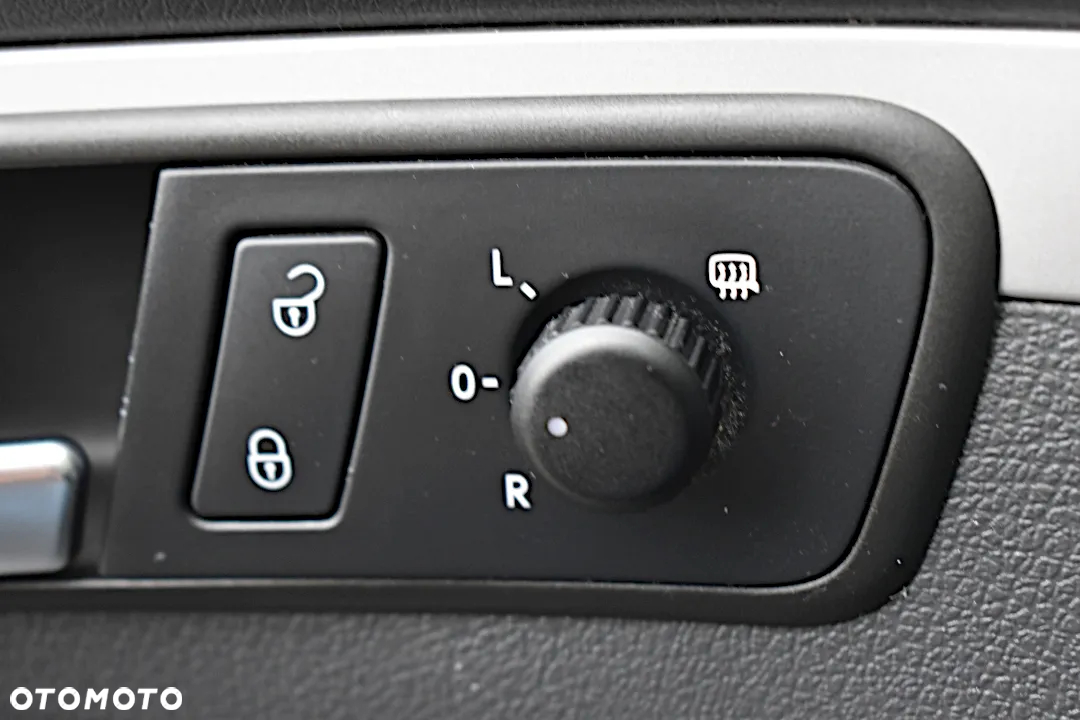 Volkswagen Touran - 23
