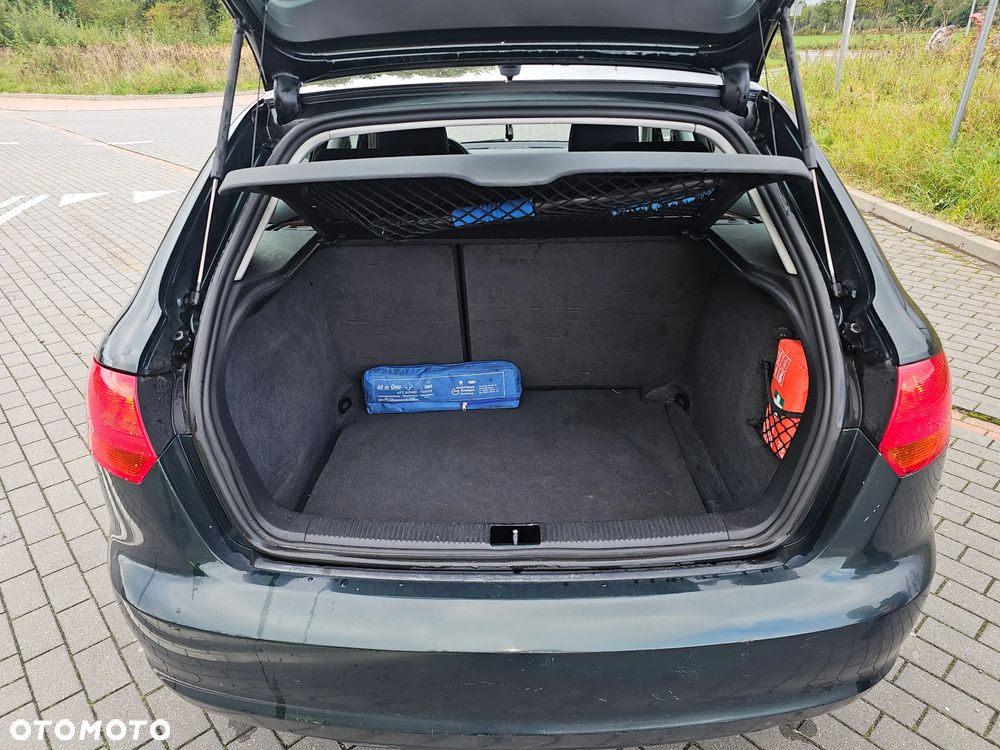 Audi A3 Sportback 1.9 TDI Ambiente - 6