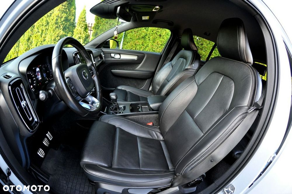 Volvo XC 40 D3 SCR R-Design - 22