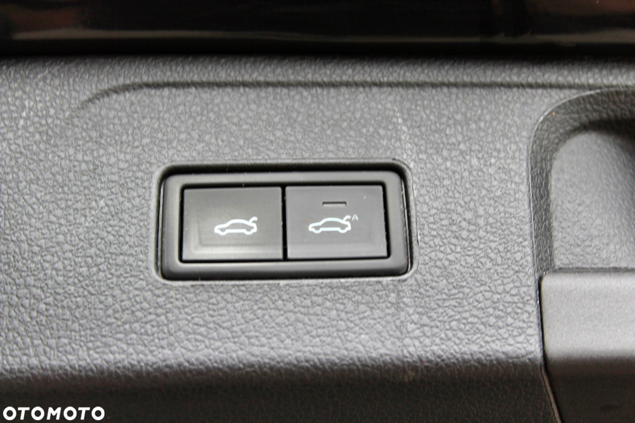 Volkswagen Passat 2.0 TDI Business DSG - 13