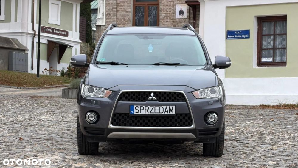 Mitsubishi Outlander - 21