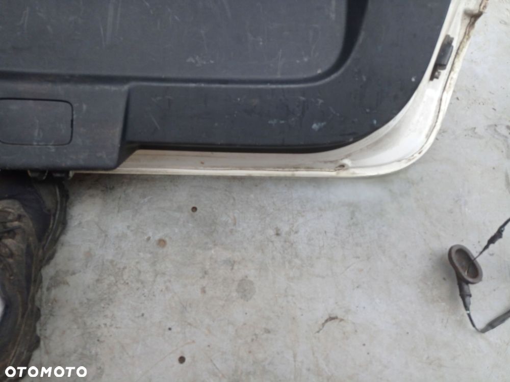 klapa tył mitsubishi lancer viii x sportback 07- - 7