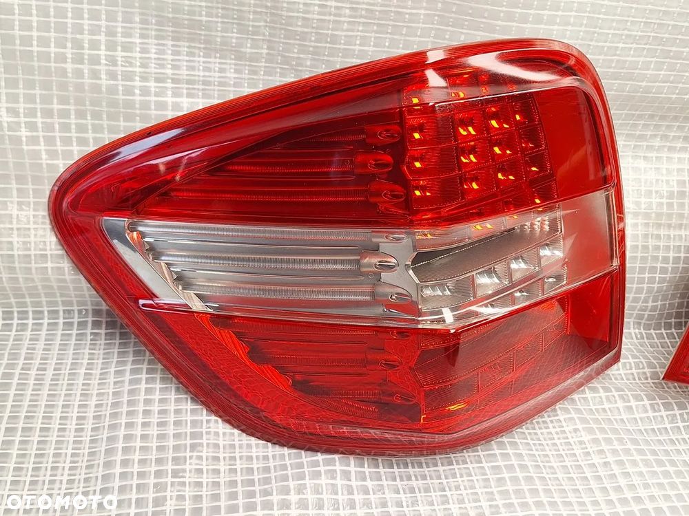 lampa tyl tylna lewa mercedes ml III w164 lift 2008-2011 a1649064200 europa orginal demontaz - 3