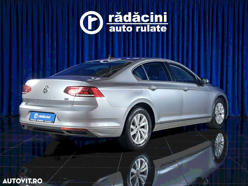 Volkswagen Passat - 8