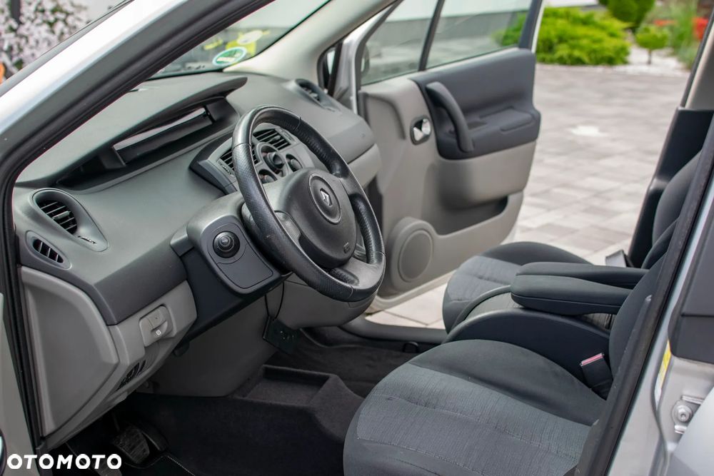 Renault Scenic - 5