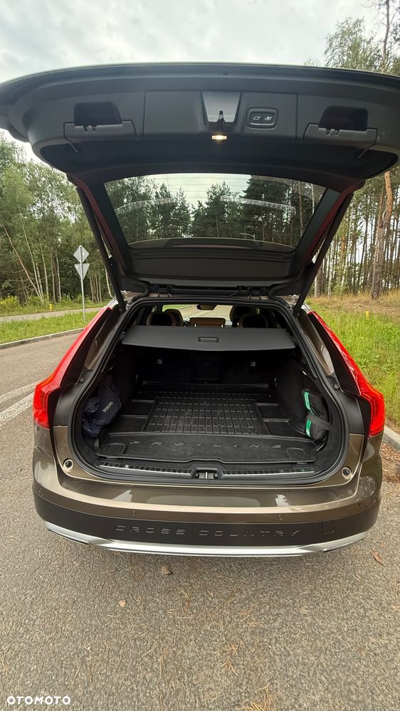 Volvo V90 Cross Country D4 AWD Pro - 9