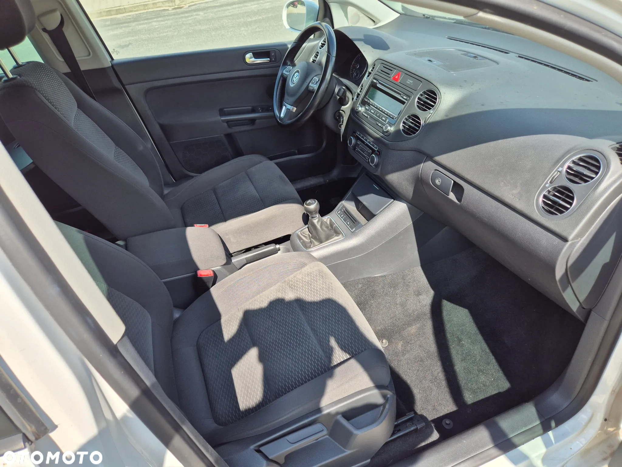 Volkswagen Golf Plus 1.6 TDI Comfortline - 21