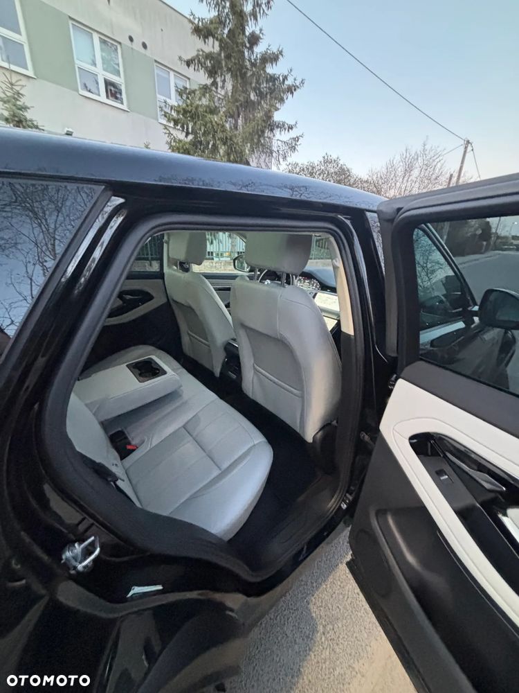 Land Rover Range Rover Evoque 2.0 P200 mHEV R-Dynamic - 30