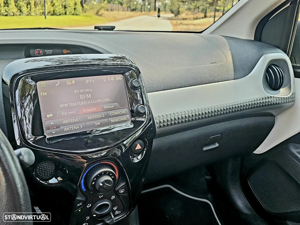 Peugeot 108 1.2 PureTech Allure - 15