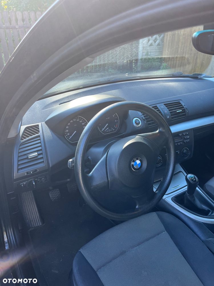 BMW Seria 1 116i - 12