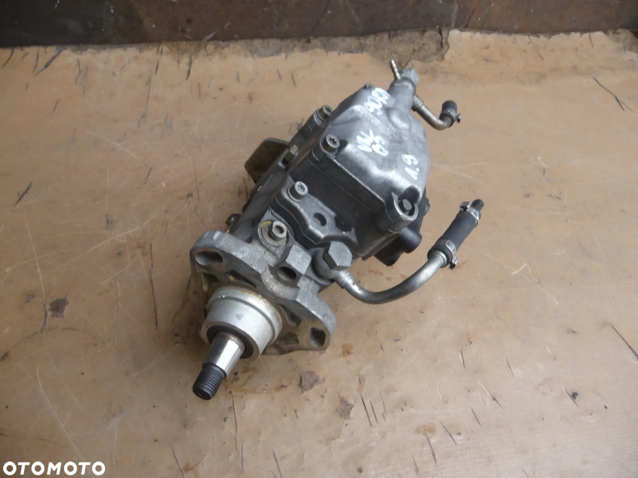 AUDI A4 B5 VW PASSAT B5 1.9 TDI 90KM POMPA WTRYSKOWA 0460404985 028130110H - 14