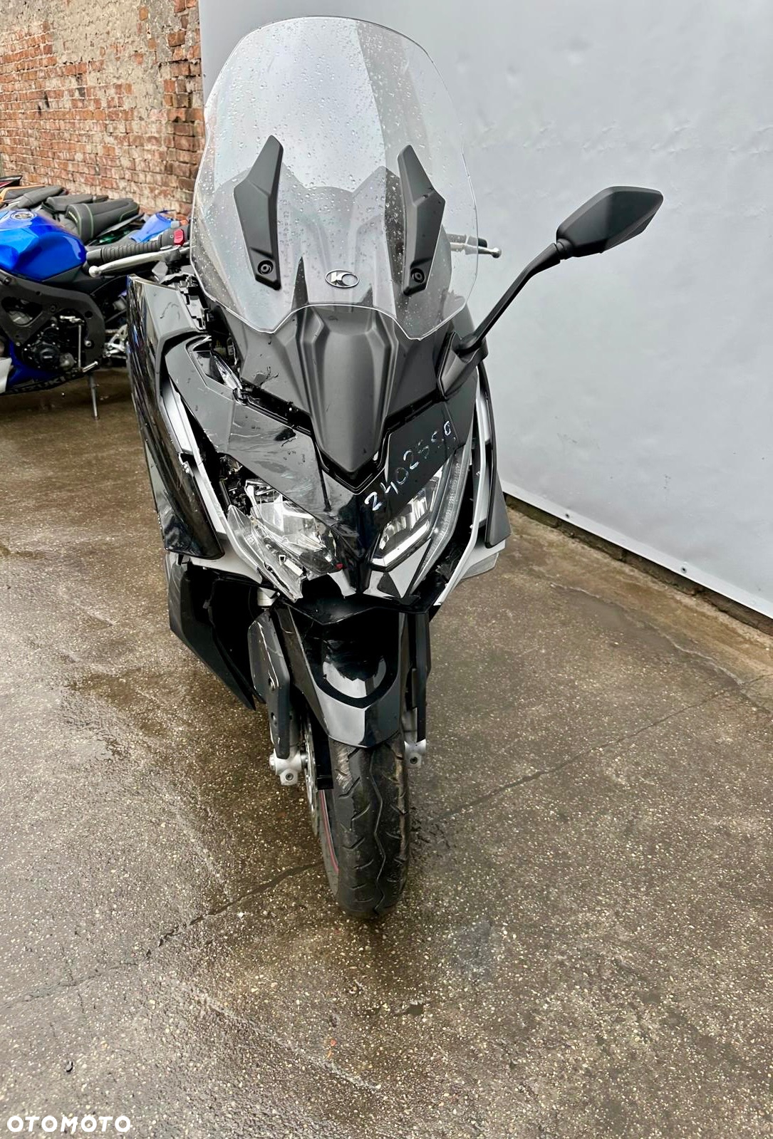 Kymco AK 550 - 7