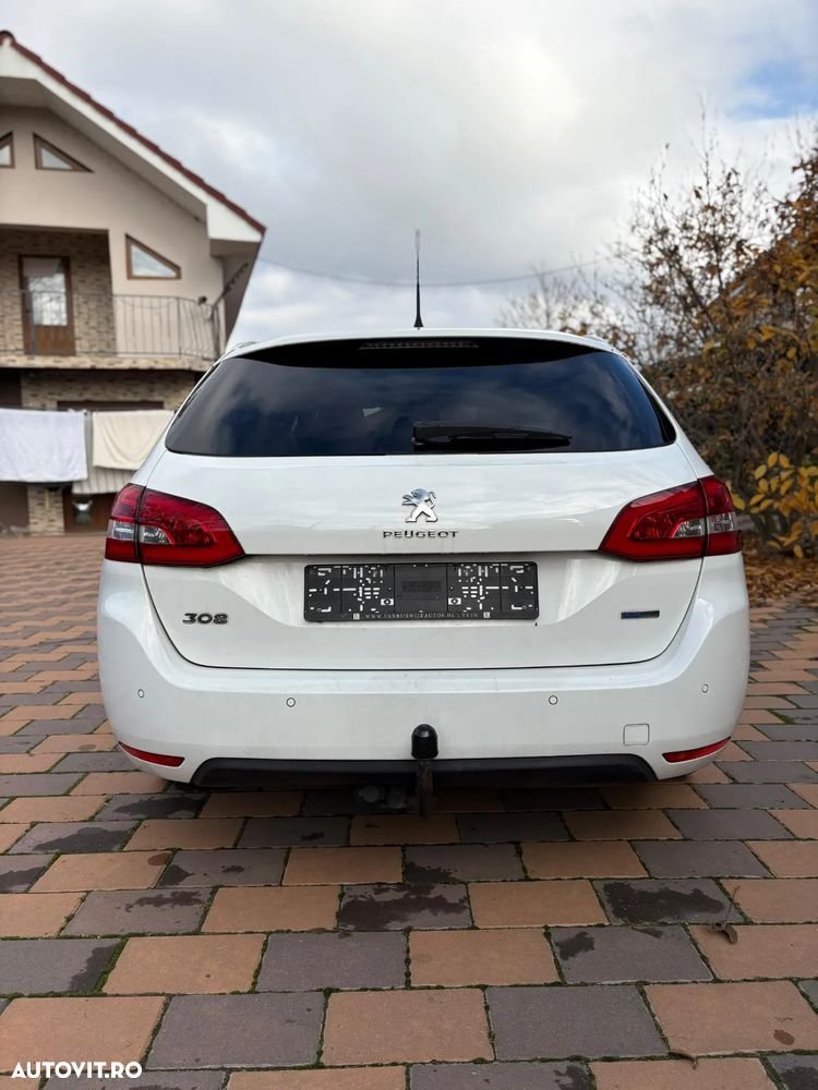Peugeot 308 1.2L PureTech 130 S&S BVM6 Active - 5