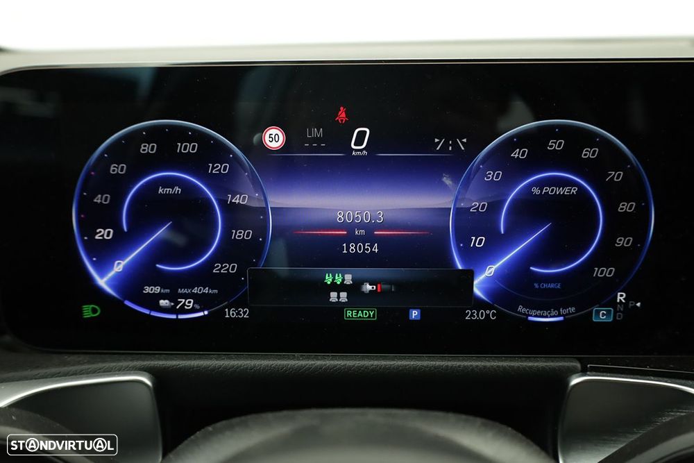 Mercedes-Benz EQB 250+ AMG Line - 16