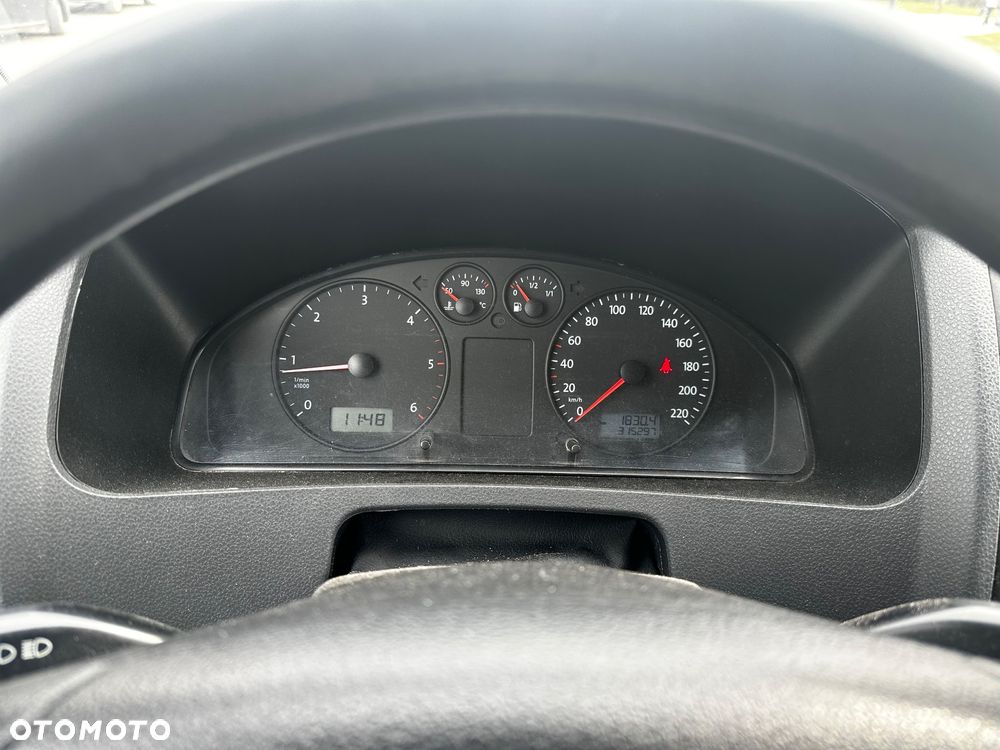 Volkswagen Transporter L1H1 Mixt - 11
