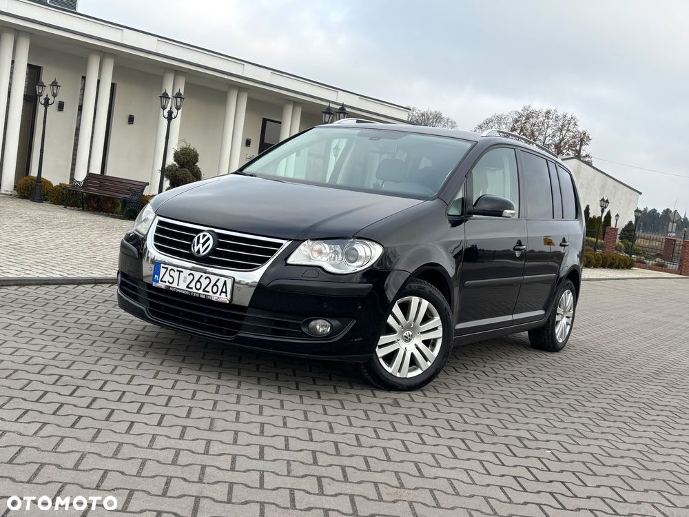 Volkswagen Touran 2.0 TDI DSG Highline - 27