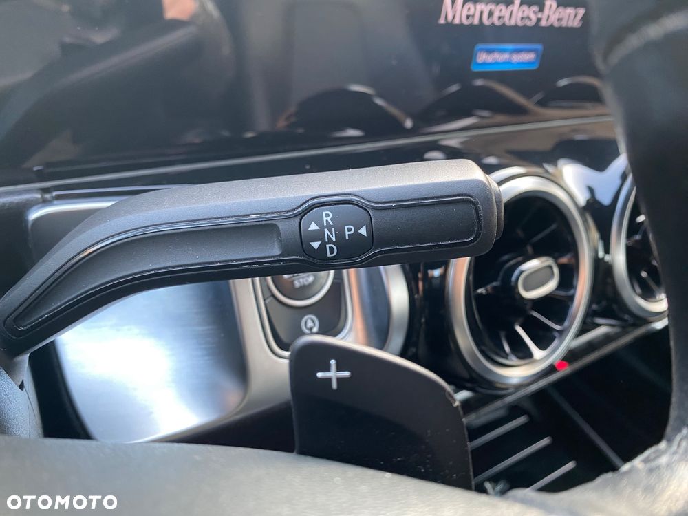 Mercedes-Benz GLB 200 Style 7G-DCT - 18