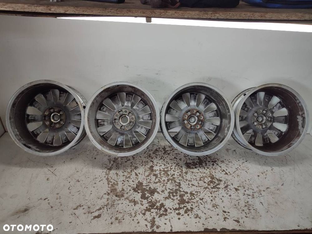 FELGI ALUMINIOWE KOMPLET 17" 5X120 7J CENTR 71 ET 44 - 4
