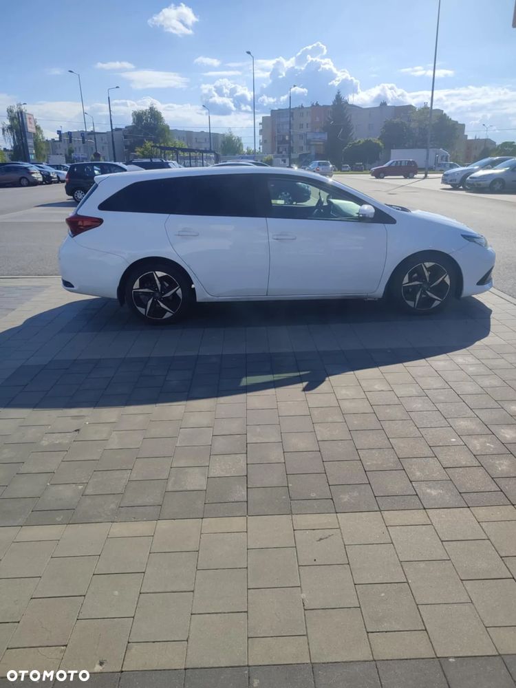 Toyota Auris 1.4 D-4D Comfort - 3